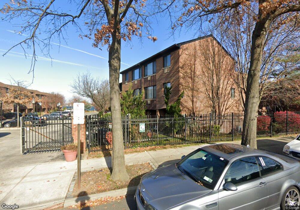 15427 Riverside Dr unit 6B, Whitestone, NY 11357 - photo 1