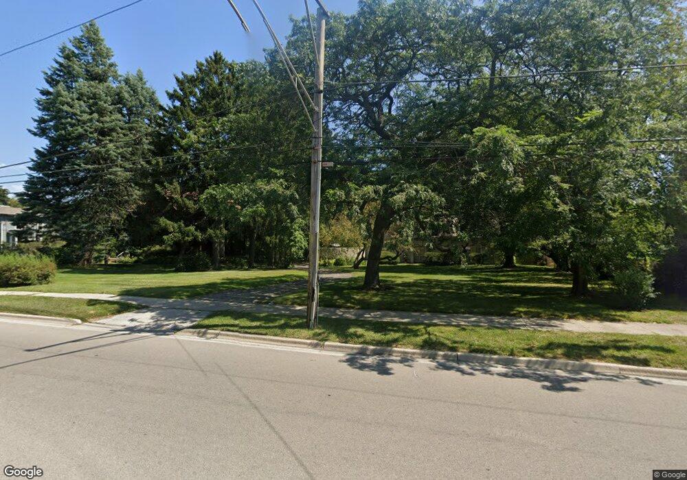 1109 N Sheridan Rd, Waukegan, IL 60085 - photo 1