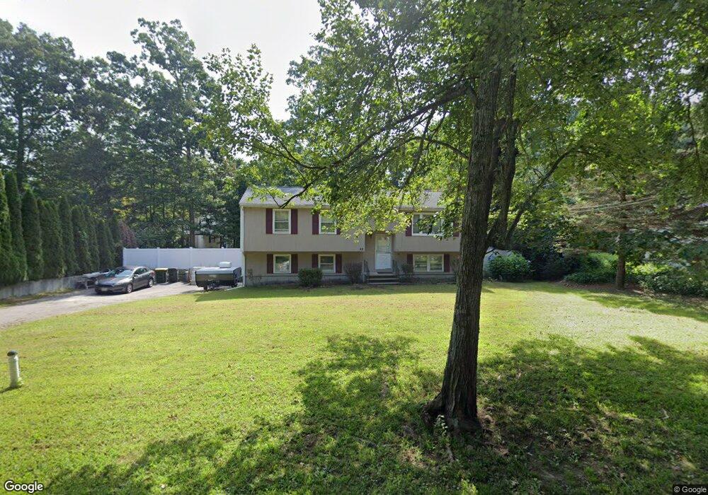 52 Indian Run Rd, Bellingham, MA 02019 - photo 1