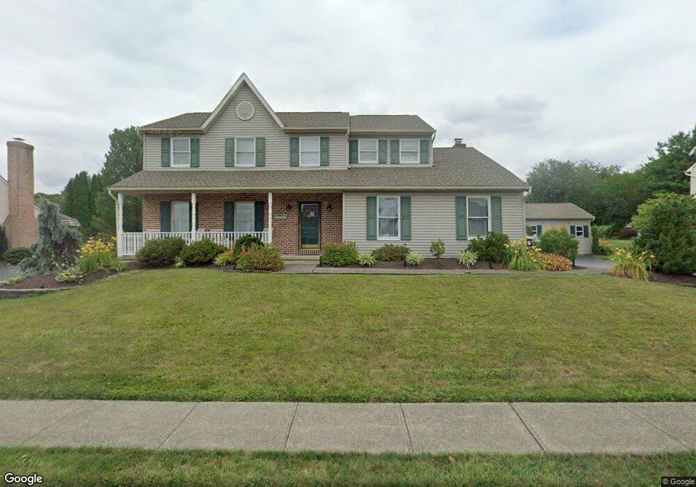 4553 Cairo Dr, Whitehall, PA 18052 - photo 1