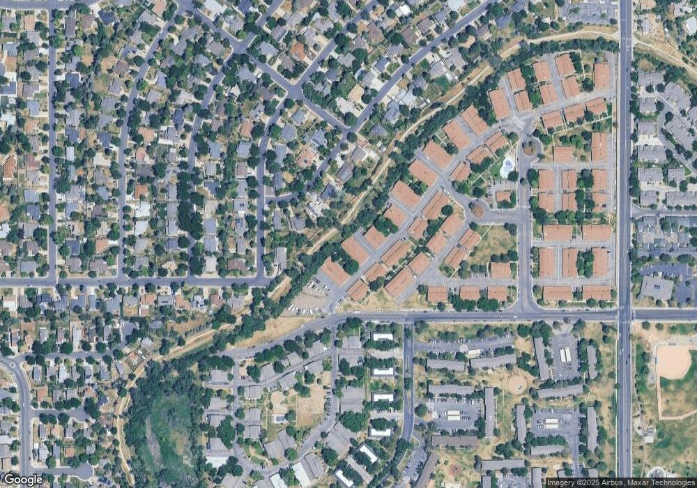 11749 E Canal Dr, Aurora, CO 80011 - photo 1