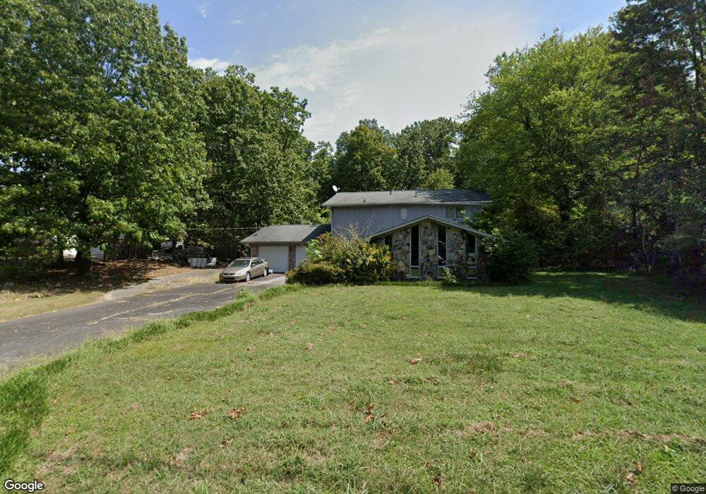 208 Lake Dr SE, Calhoun, GA 30701 - photo 1