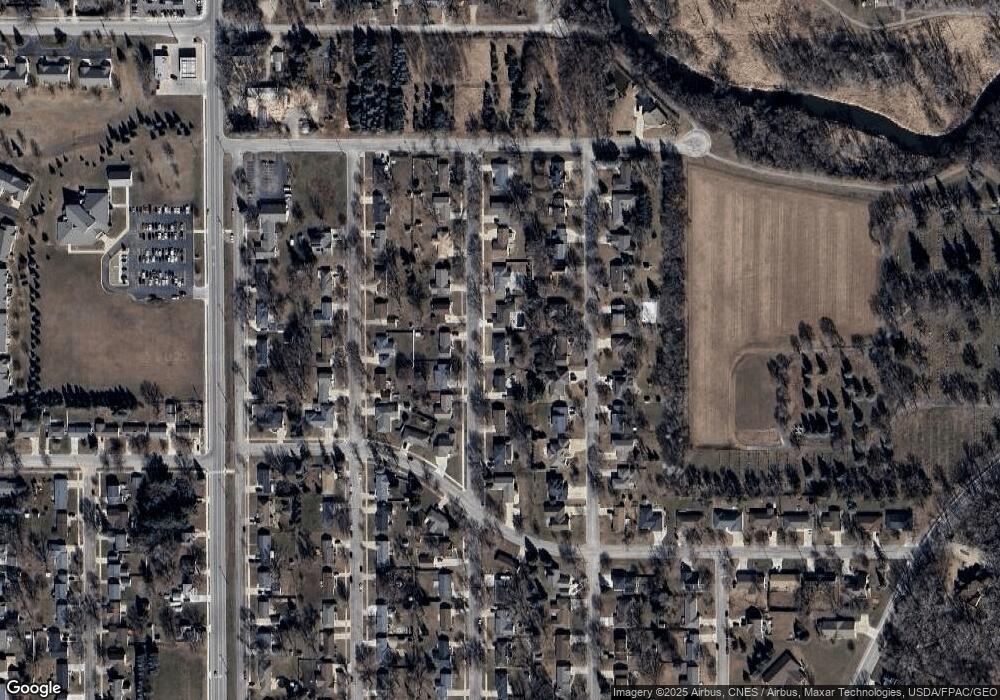 1903 10th St SW, Austin, MN 55912 - photo 1