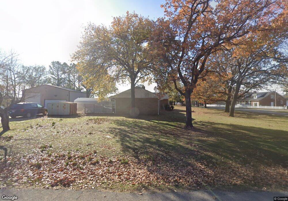 707 High St, Henryetta, OK 74437 - photo 1
