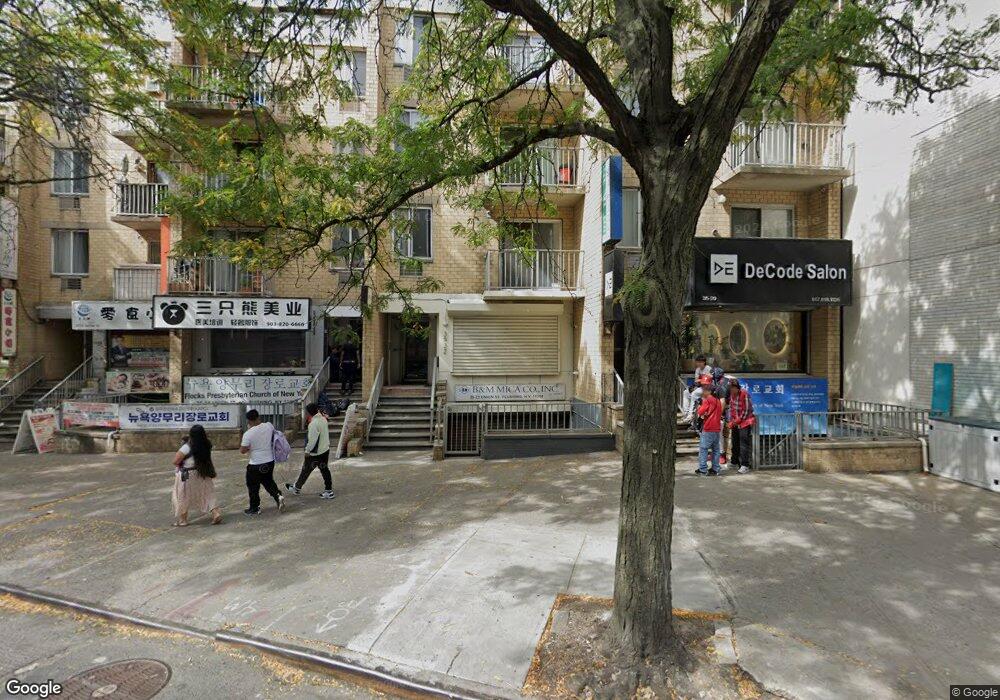 3522 Union St unit 3, Flushing, NY 11354 - photo 1