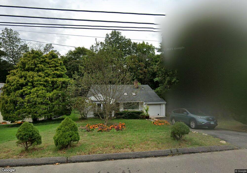 71 Wood Ridge Dr, Stamford, CT 06905 - photo 1