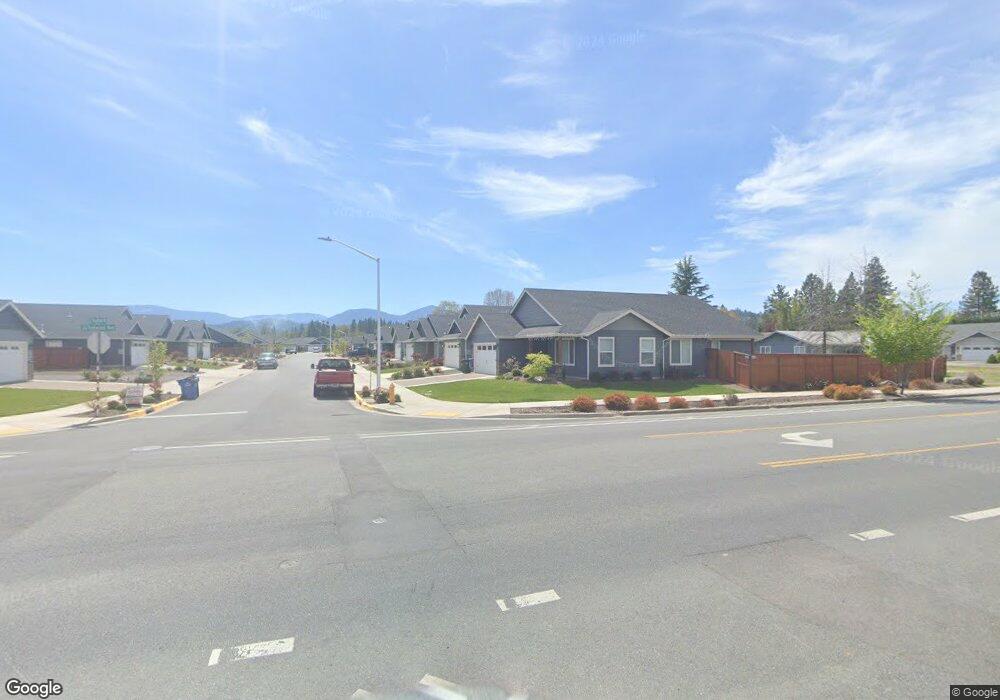 1522 Raydean Dr, Grants Pass, OR 97527 - photo 1