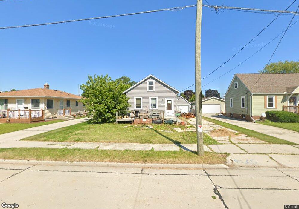 1419 S 32nd St, Manitowoc, WI 54220 - photo 1