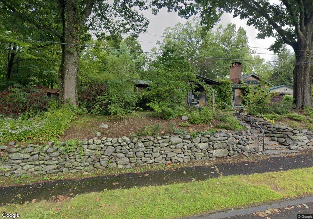 1 Maplewood Dr, Amherst, MA 01002 - photo 1