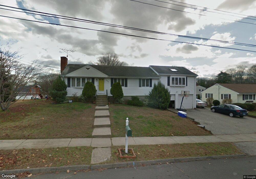 285 Post Oak Rd, Stratford, CT 06614 - photo 1