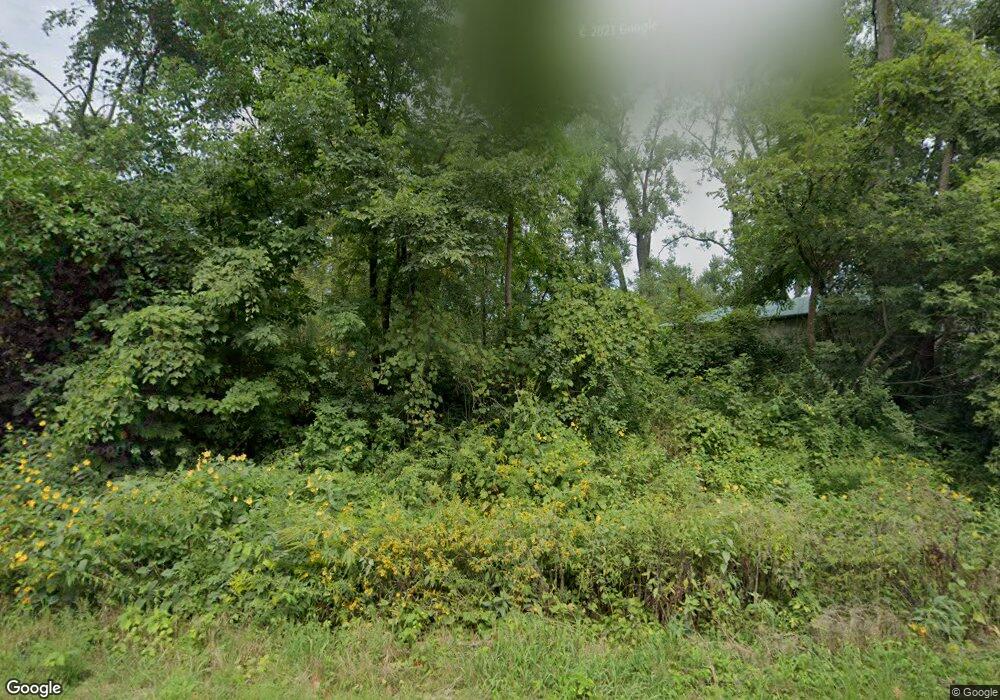 5900 Wilder Dr SE, Cedar Rapids, IA 52403 - photo 1