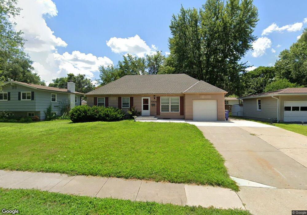 7304 Larsen Ln, Shawnee, KS 66203 - photo 1