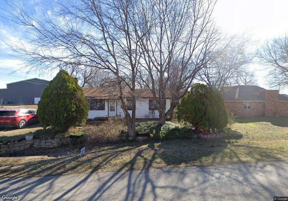 508 SW 5th St, Cache, OK 73527 - photo 1