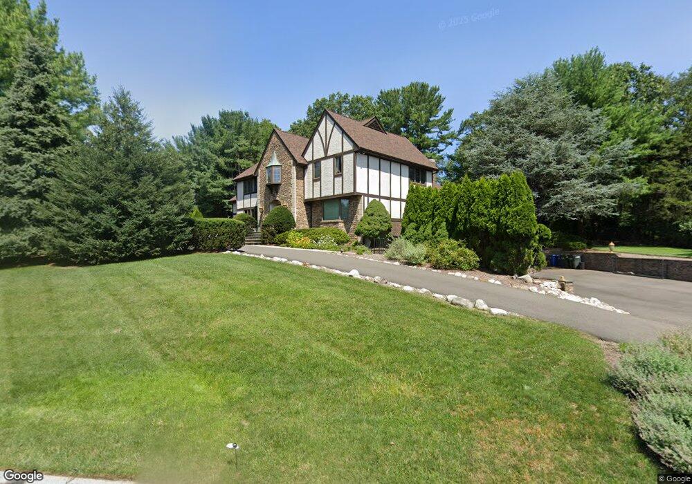 300 Locust Ct, Franklin Lakes, NJ 07417 - photo 1
