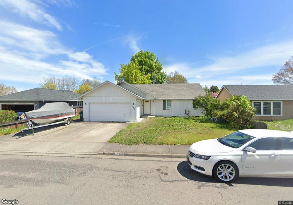 323 Joseph St, Central Point, OR 97502 - photo 1