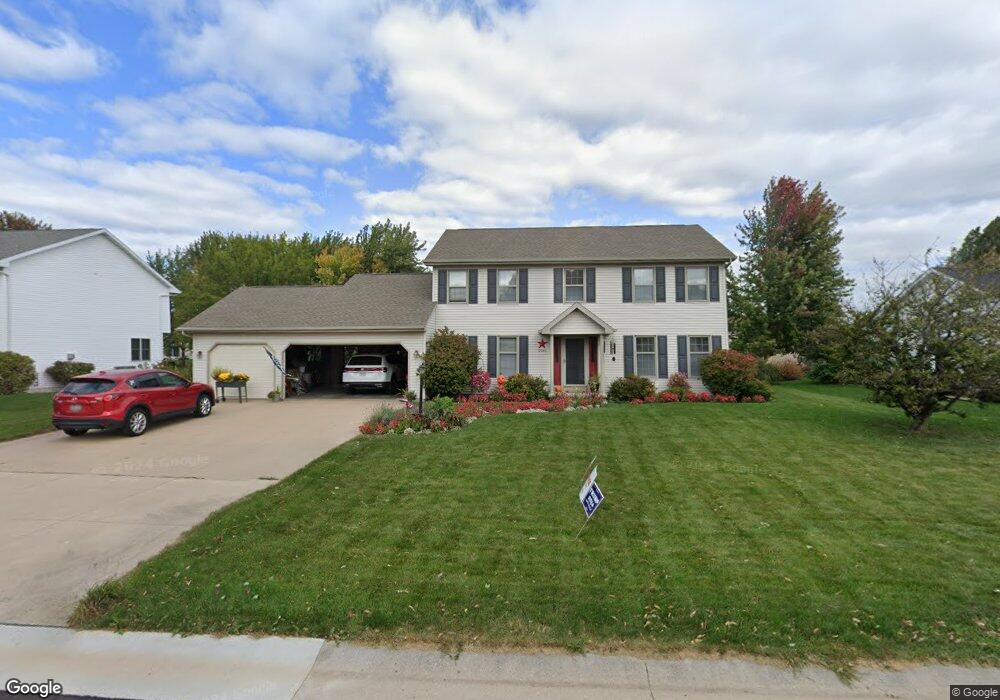 W6060 Dahlia Dr, Appleton, WI 54915 - photo 1