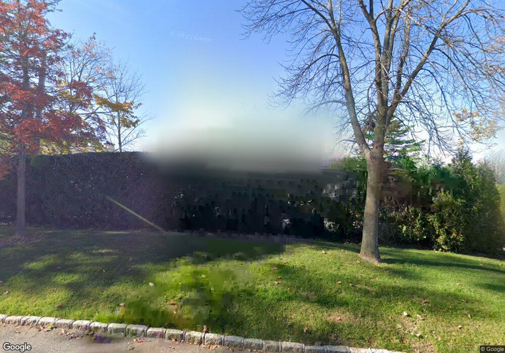 28 Sunset Rd, Great Neck, NY 11024 - photo 1