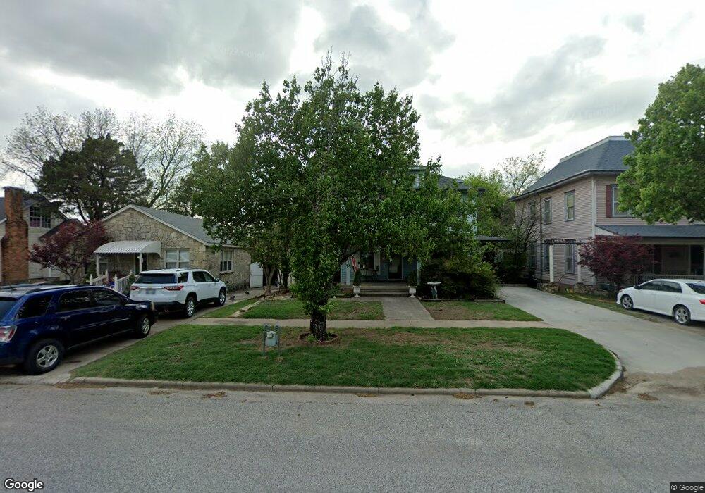 1138 Division St, Sulphur, OK 73086 - photo 1