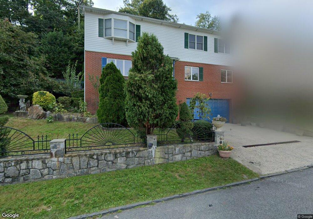 35 Linn Ave, Yonkers, NY 10705 - photo 1