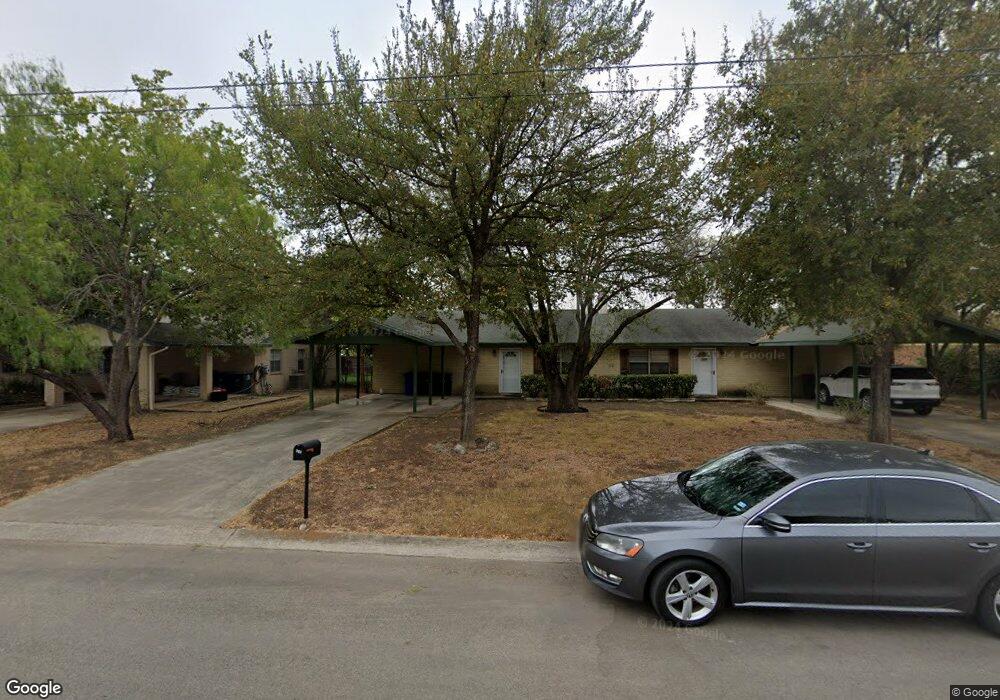 521 Buttercup, New Braunfels, TX 78130 - photo 1