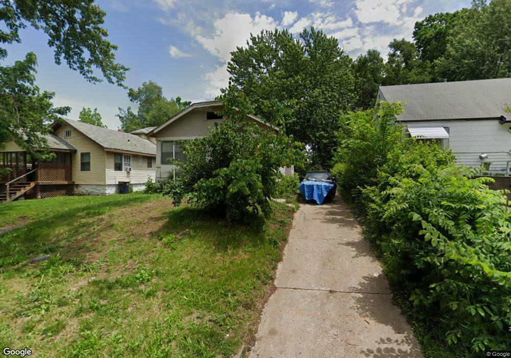 7105 College Ave, Kansas City, MO 64132 - photo 1