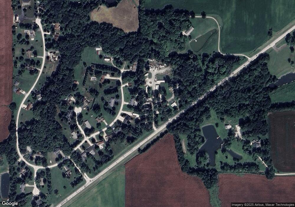 107 Loren Ln, Jacksonville, IL 62650 - photo 1