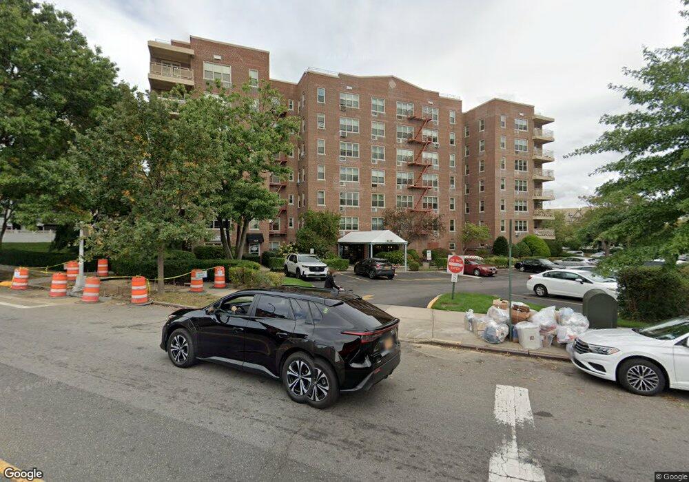 Bay Country Apartments unit 3B, Bayside, NY 11360 - photo 1