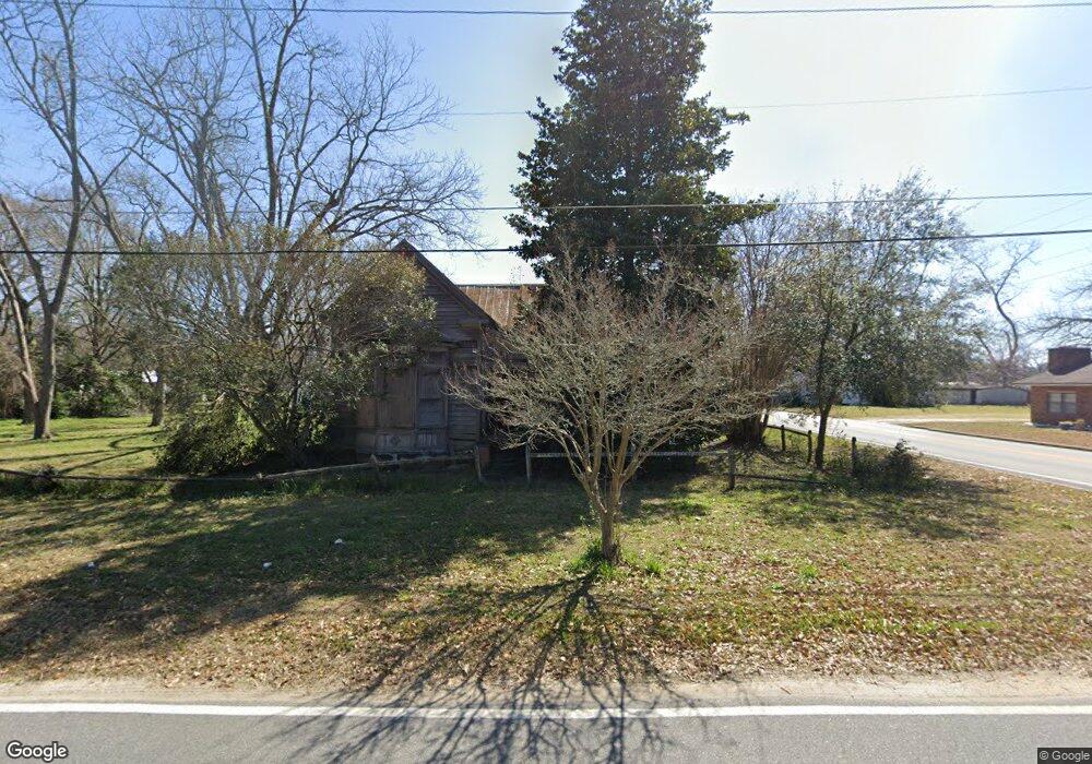 732 S Railroad Ave, Claxton, GA 30417 - photo 1