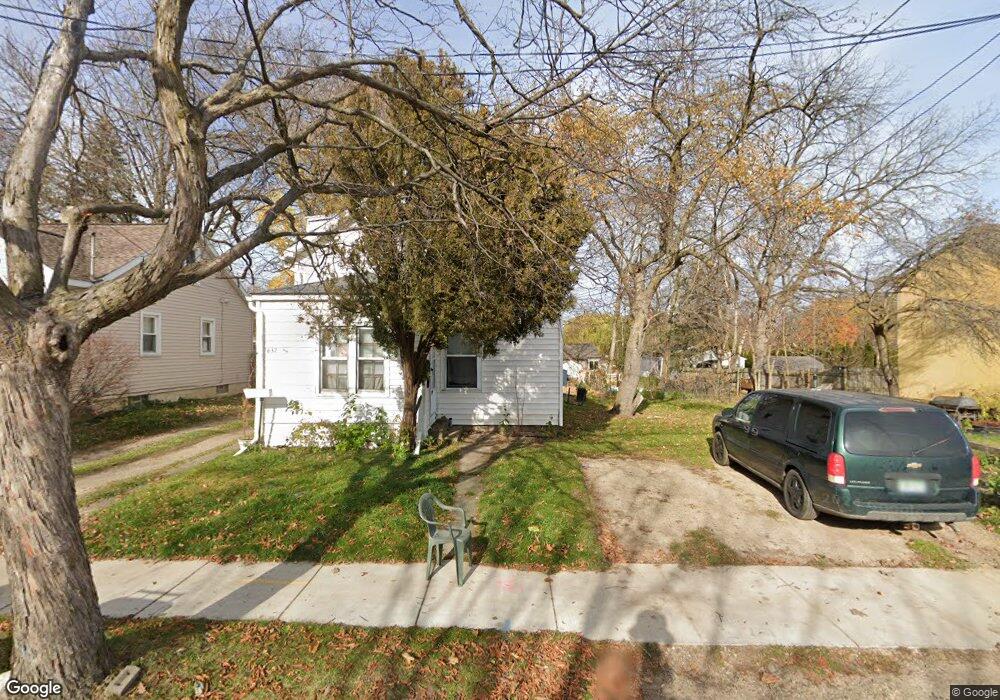 837 Tisdale Ave, Lansing, MI 48910 - photo 1