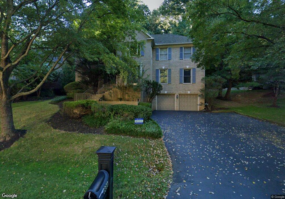 10309 Windsor View Dr, Potomac, MD 20854 - photo 1