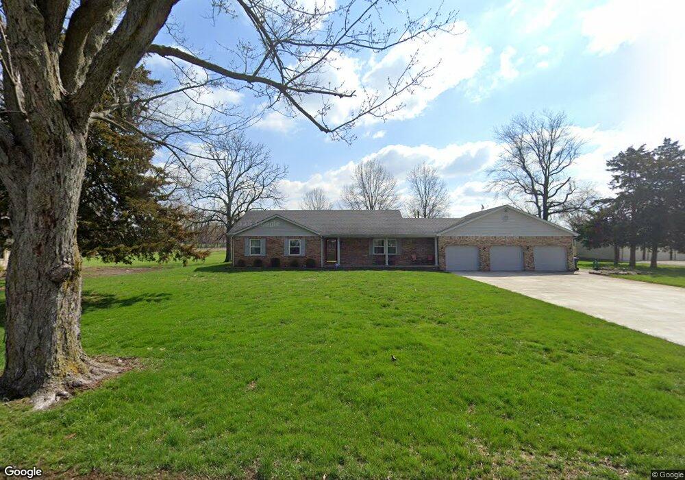 105 N Harmony St, Elwood, IN 46036 - photo 1