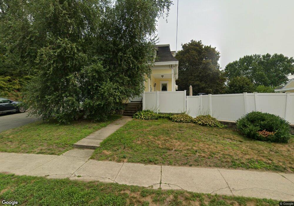 86 Pleasant St, Stoneham, MA 02180 - photo 1