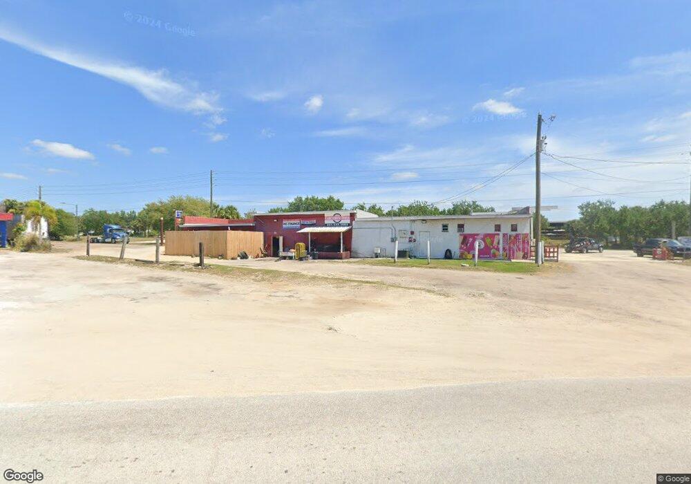 308 S Main Ave, Lake Placid, FL 33852 - photo 1