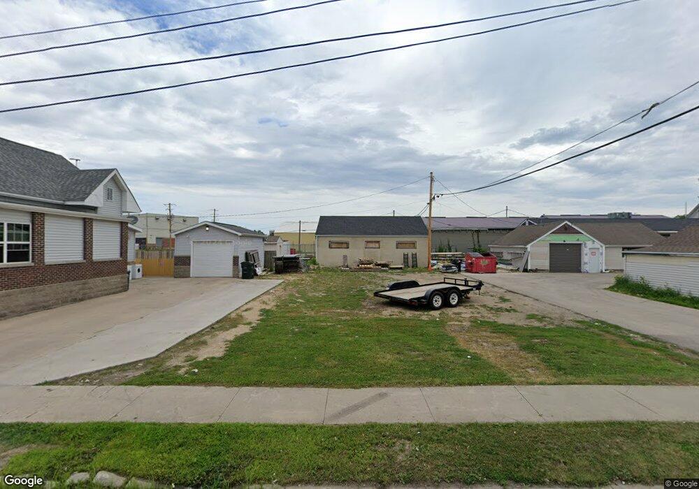 117 9th St NW, Cedar Rapids, IA 52405 - photo 1