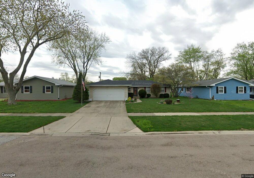 1580 Heather Dr, Aurora, IL 60506 - photo 1