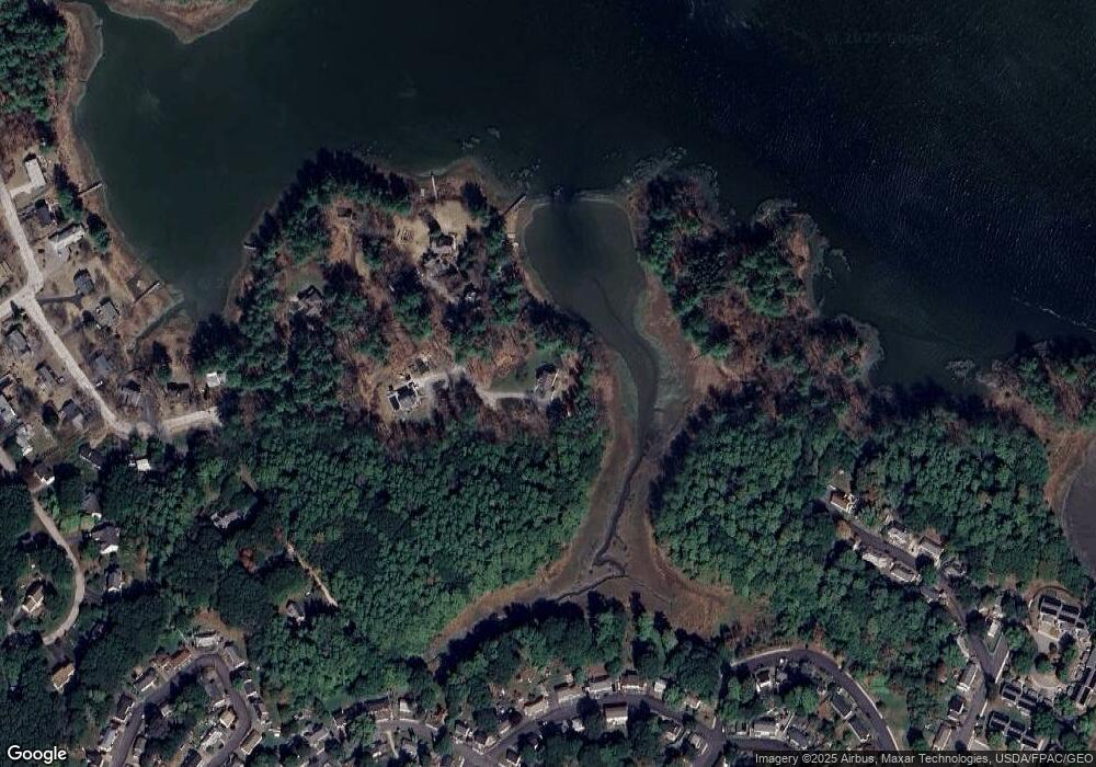 39 Mill Pond Rd, Kittery, ME 03904 - photo 1