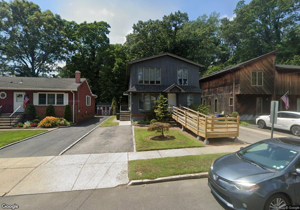 77 Juniper Rd unit 2, Port Washington, NY 11050 - photo 1