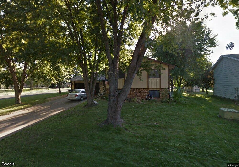 10835 Maple Valley Dr, Maple Grove, MN 55369 - photo 1