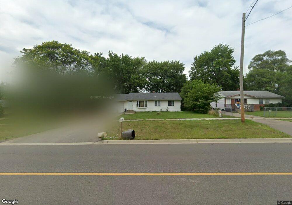 1176 W Coldwater Rd, Flint, MI 48505 - photo 1