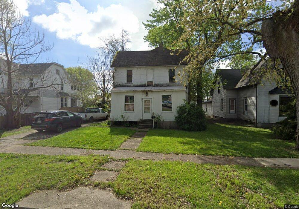 220 N Logan St, Lincoln, IL 62656 - photo 1