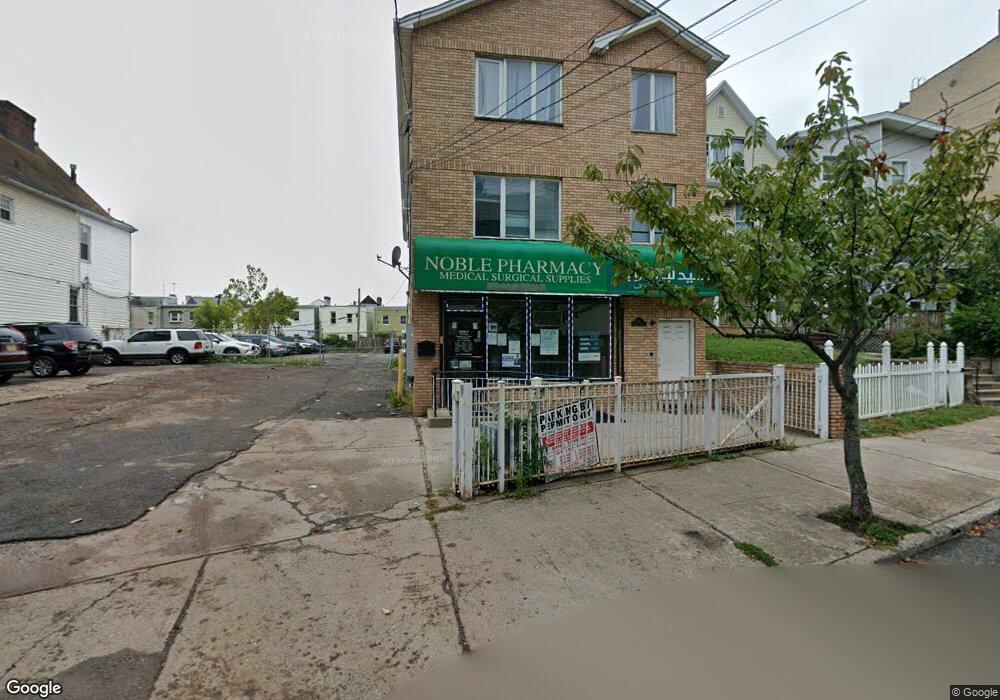 47 Tonnelle Ave unit 3rd floor, Jersey City, NJ 07306 - photo 1