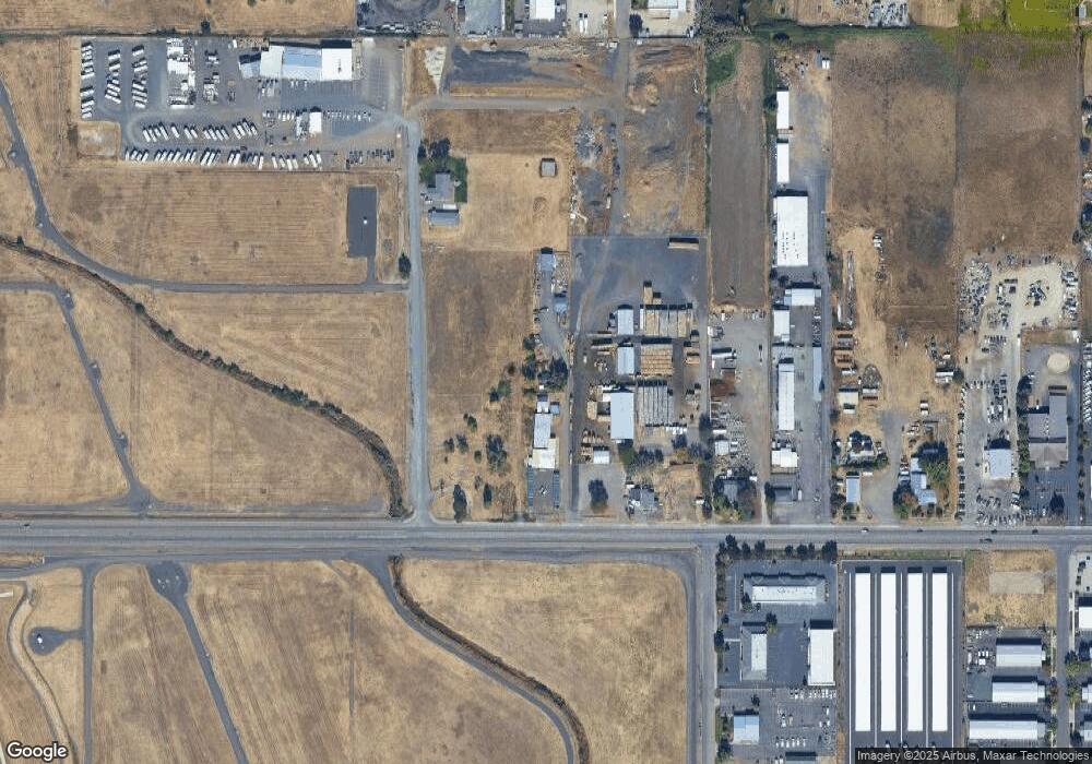 431 E Vilas Rd, Central Point, OR 97502 - photo 1