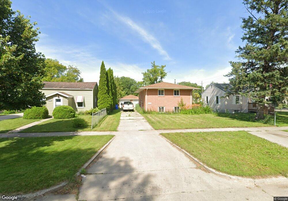 1303 14th St S, Fargo, ND 58103 - photo 1