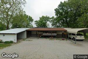 142 W Allen Ave, Witt, IL 62094