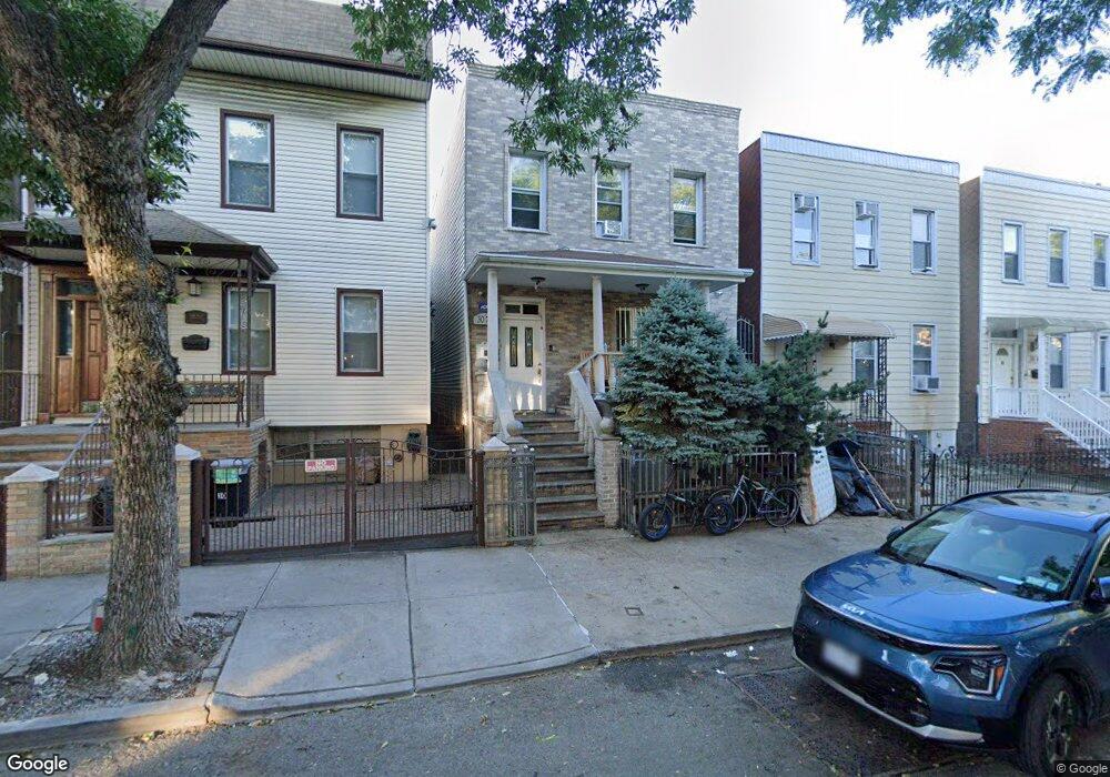 30-79 41st St, Long Island City, NY 11103 - photo 1