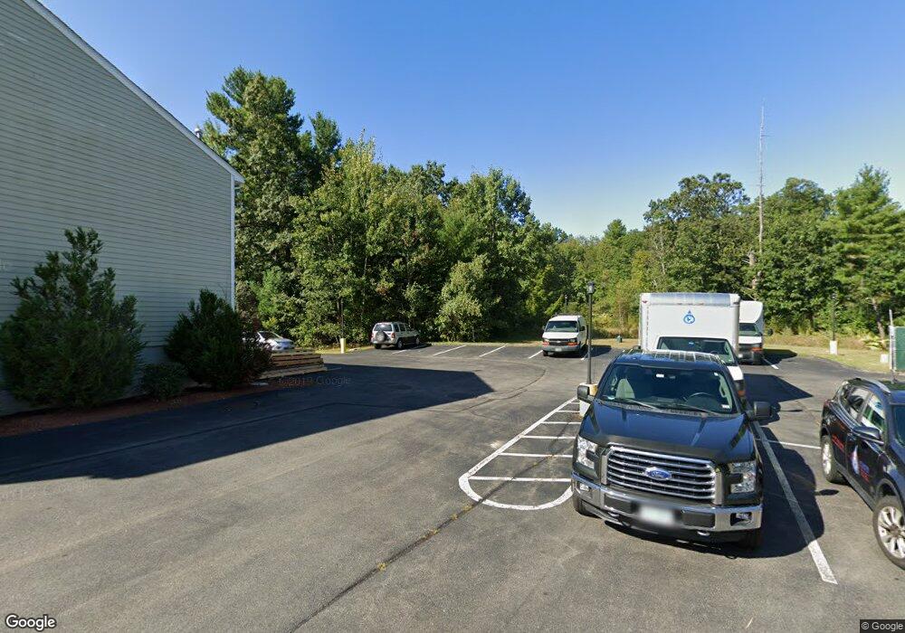 46 Lowell Rd unit 4, Windham, NH 03087 - photo 1