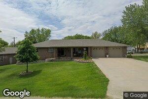501 Adams St, Pickrell, NE 68422