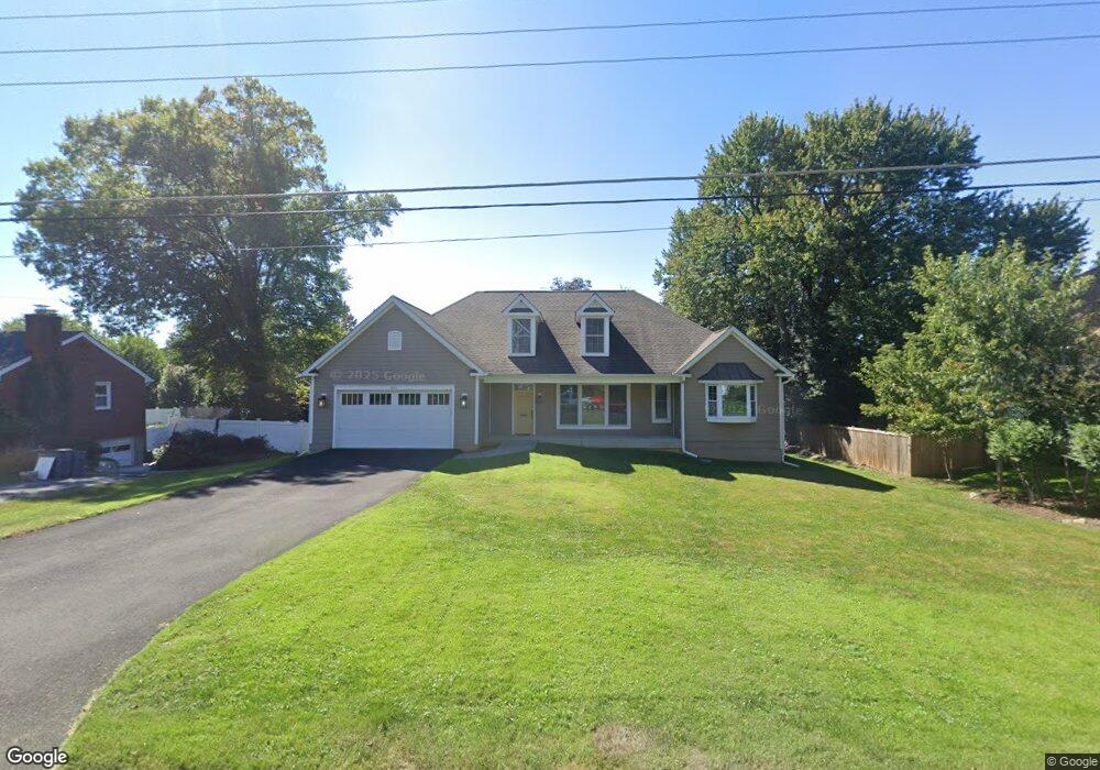 301 Glyndon St SE, Vienna, VA 22180 - photo 1