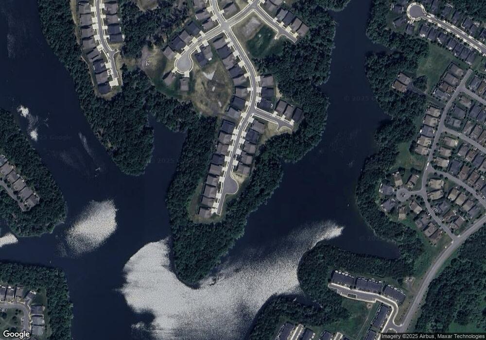 225 Milkweed Dr, Lake Frederick, VA 22630 - photo 1