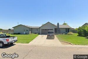 1105 Smith Ave, Lakin, KS 67860